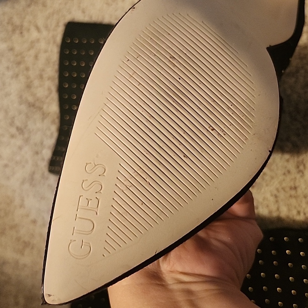 Guess women's boots. Black with stones. Size 6 1/2 slightly used. - Picture 4 of 5